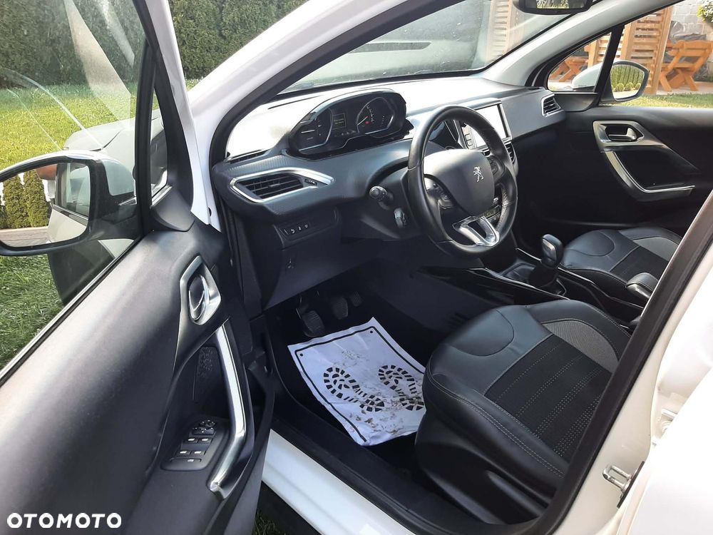 Peugeot 2008 PureTech 110 Stop&Start Allure - 13