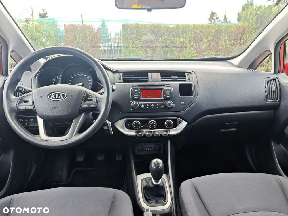 Kia Rio - 5