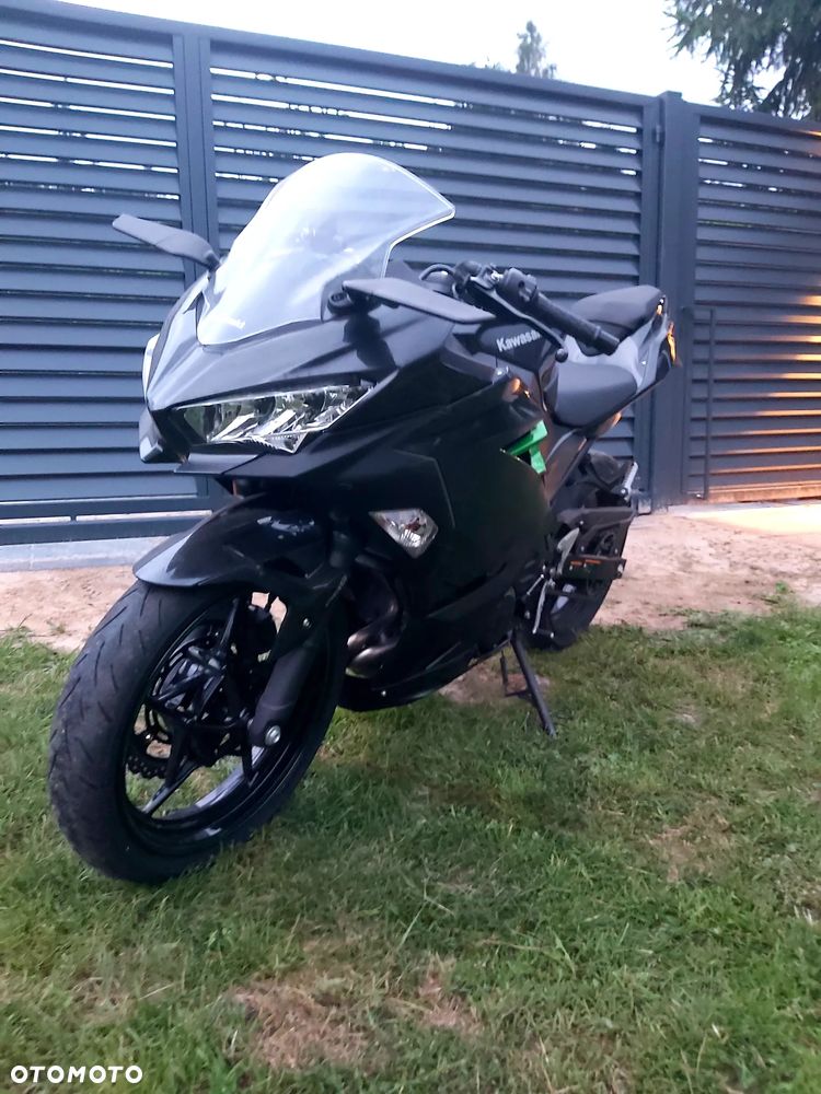 Kawasaki Ninja 400 - 2