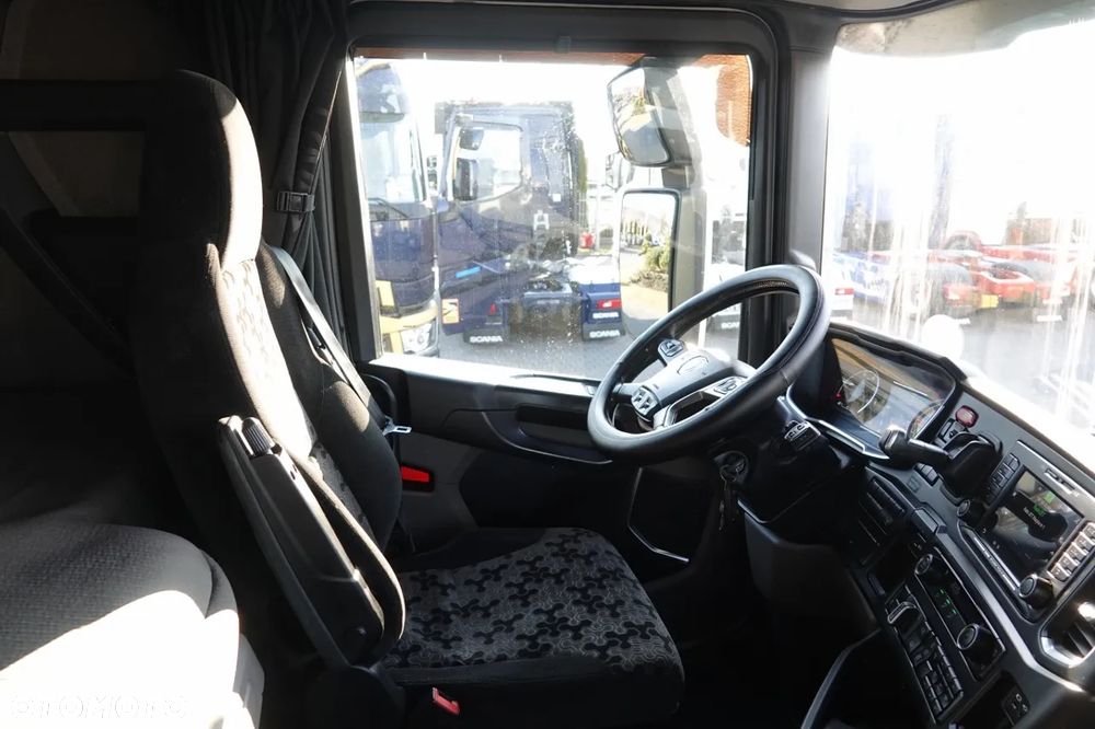 Scania R 450 / RETARDER / KLIMA POSTOJOWA / CAŁA NA PODUSZKACH / ALUSY / OPONY 100 % / SPROWADZONA / PO KONTRAKCIE SERWISOWYM - 36