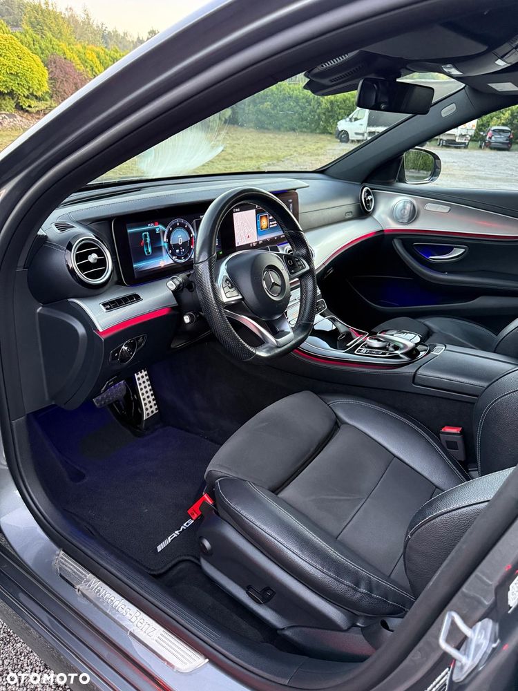 Mercedes-Benz Klasa E 220 d 4-Matic 9G-TRONIC - 8