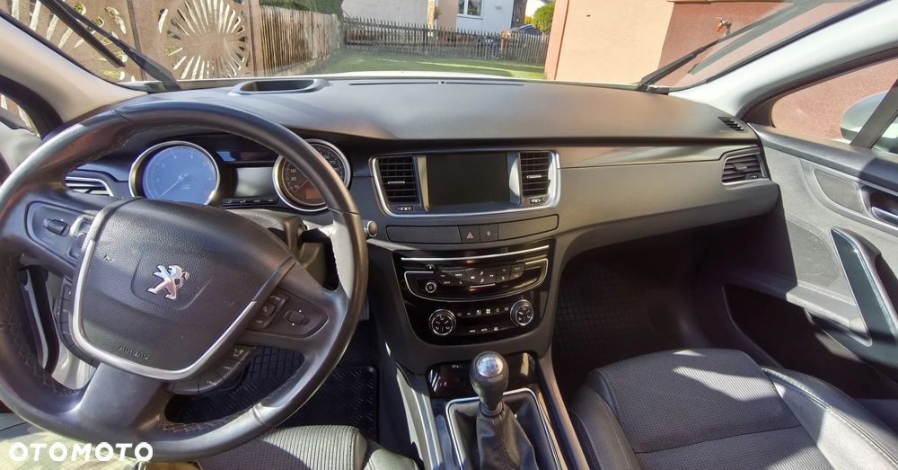 Peugeot 508 1.6 e-THP Allure S&S - 25