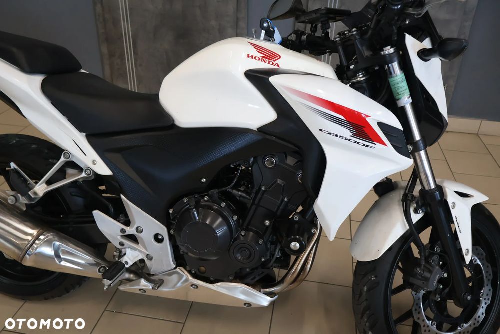 Honda CB - 12