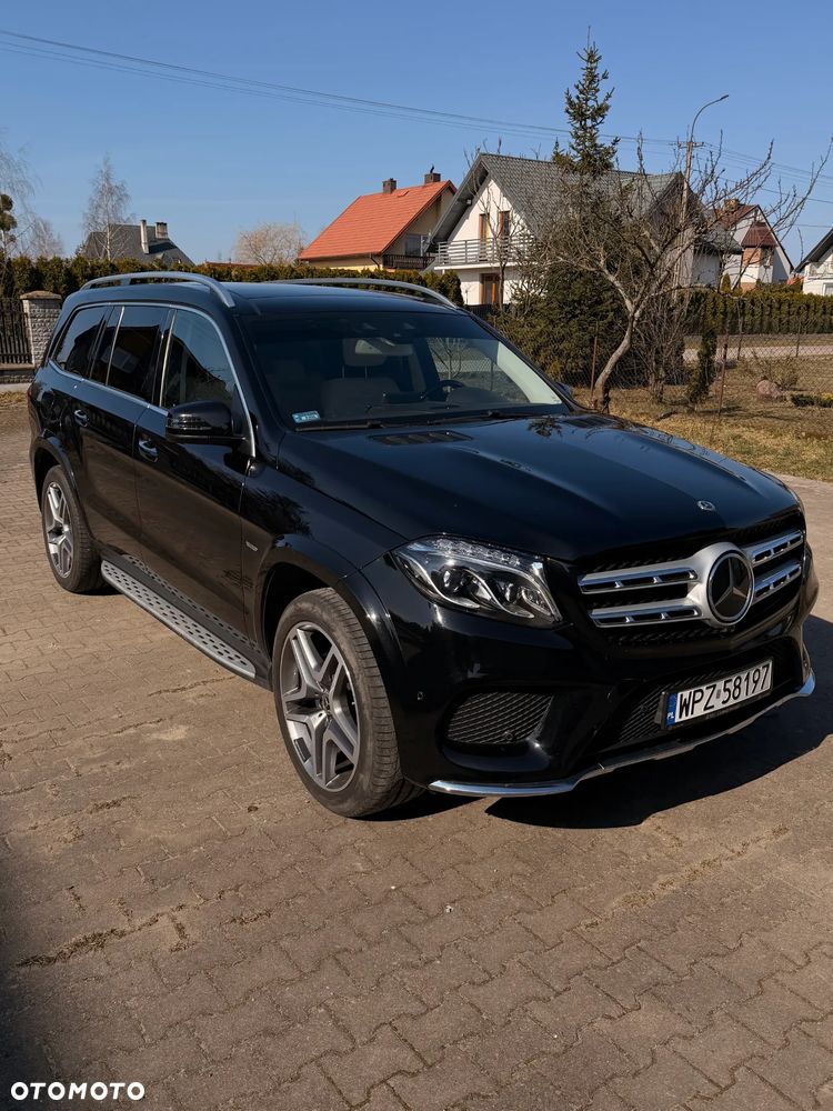 Mercedes-Benz GLS - 18