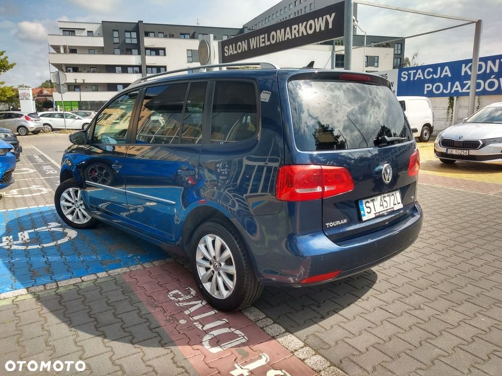 Volkswagen Touran - 6