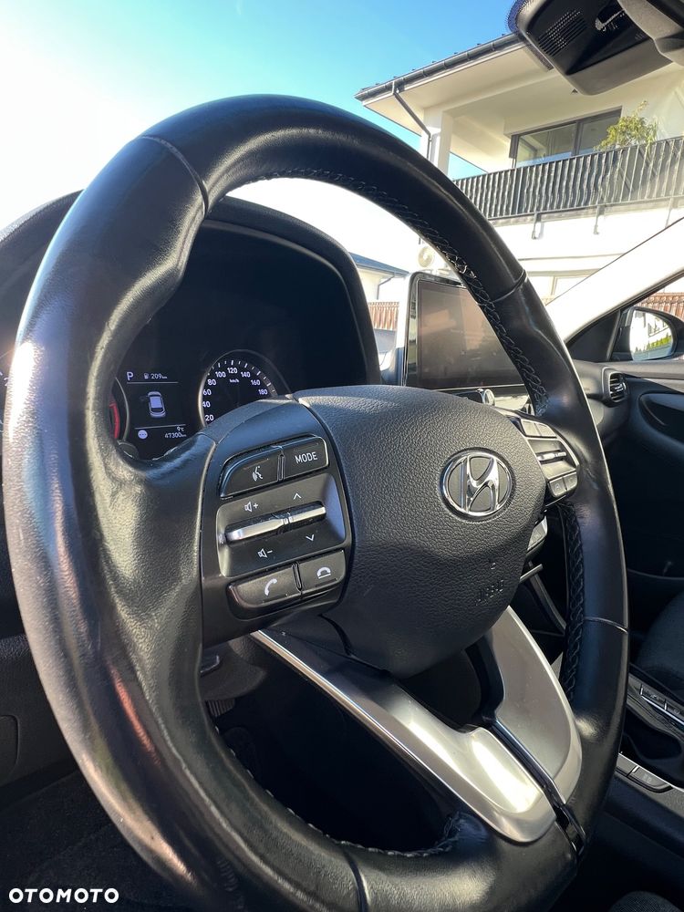 Hyundai i30 1.6 D GO Plus DCT - 25