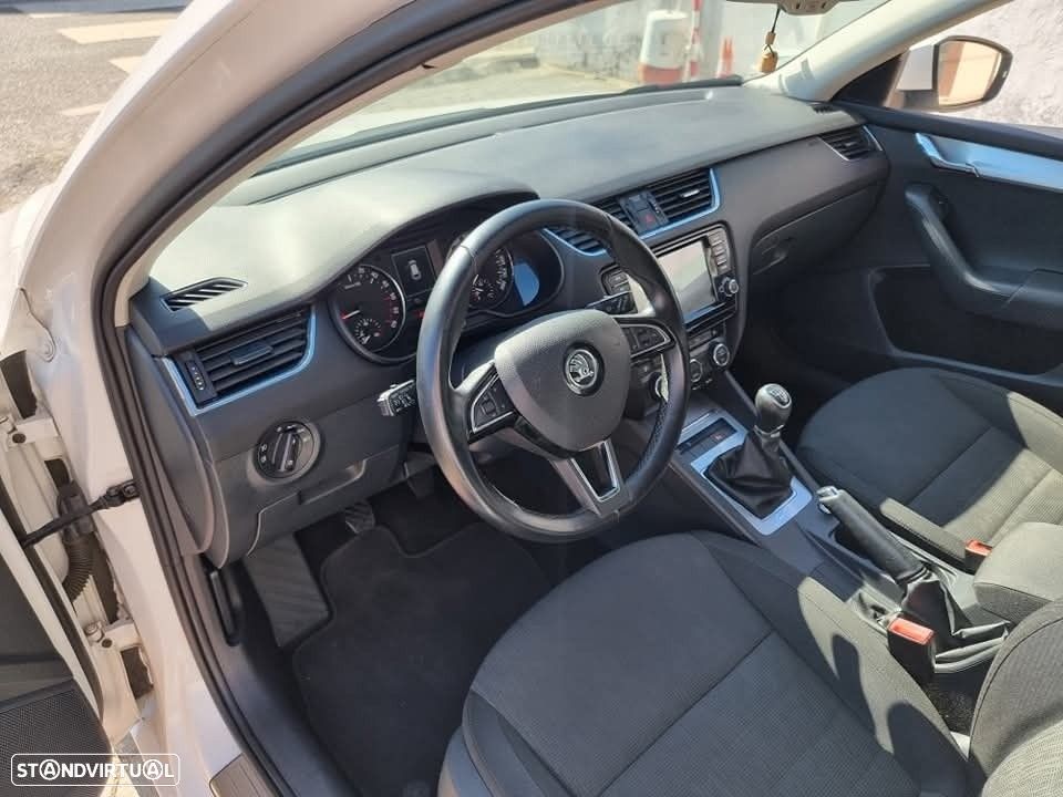 Skoda Octavia Break 2.0 TDI Style - 11