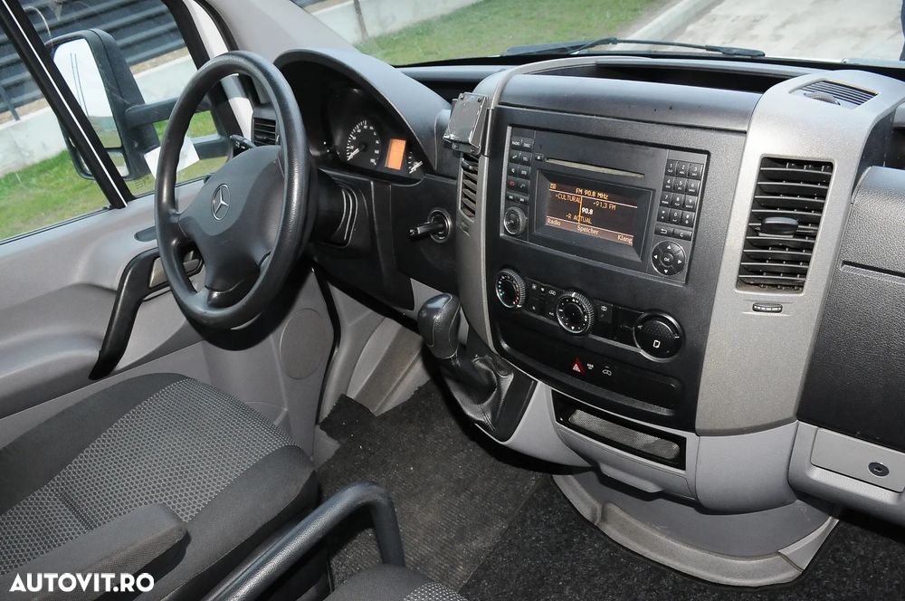 Mercedes-Benz Sprinter - 8