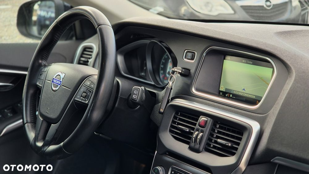 Volvo V40 T3 Momentum - 12