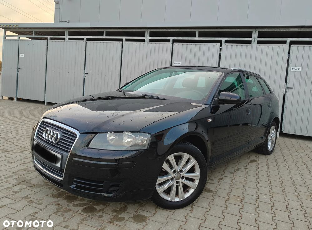 Audi A3 Sportback - 1
