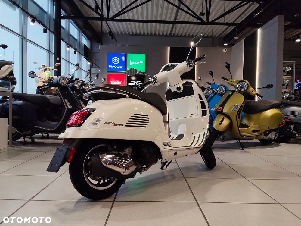 Vespa GTS - 4