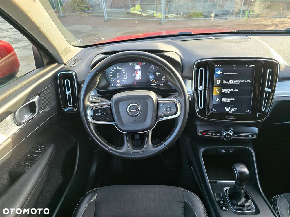 Volvo XC 40 T3 Momentum - 2