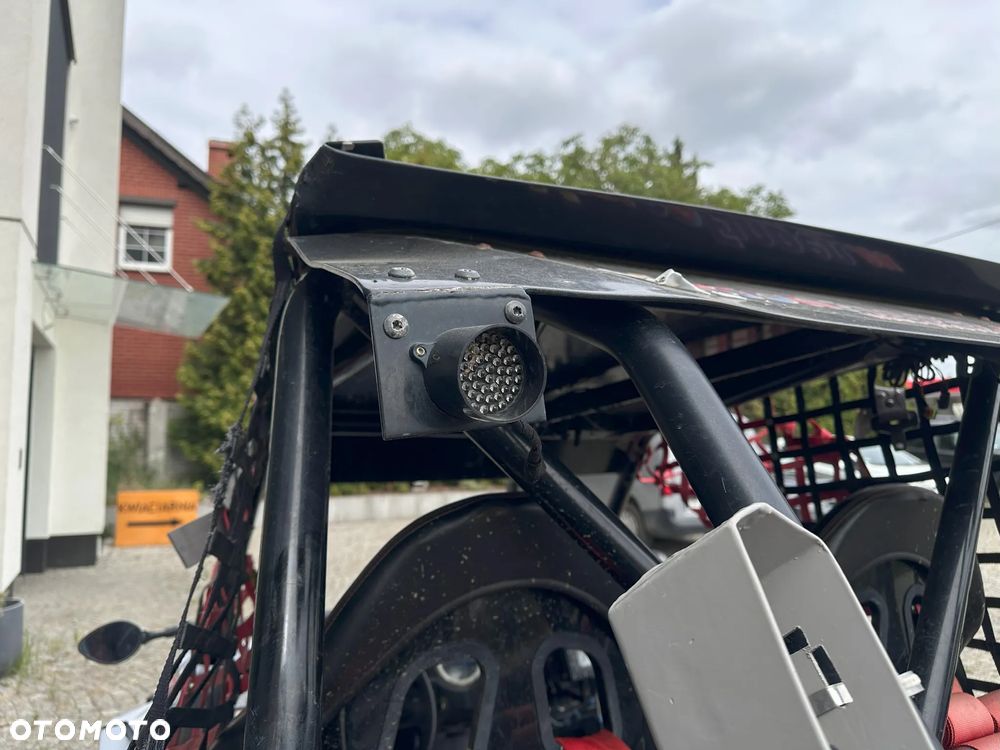 Polaris RZR - 6