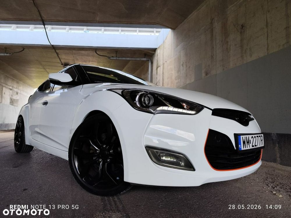 Hyundai Veloster - 1