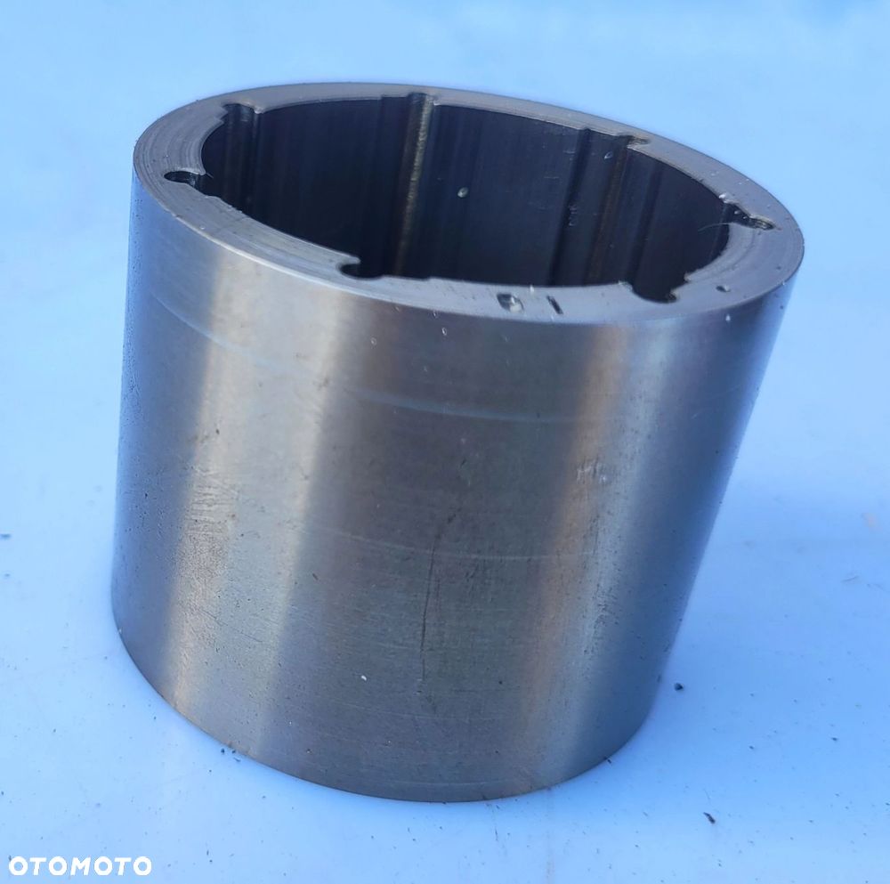 POMPA OLEJU BMW E89 E90 E92 F01 F02 F10 F11 X3 F25 N52B30 N53B30 7573748 - 9