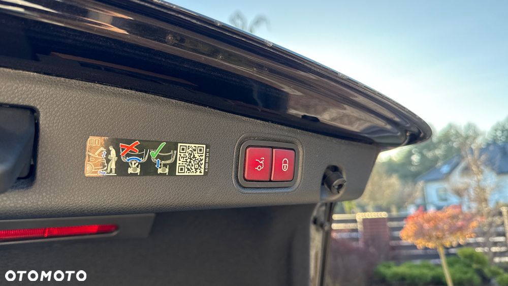 Mercedes-Benz Klasa E 200 AMG - 24