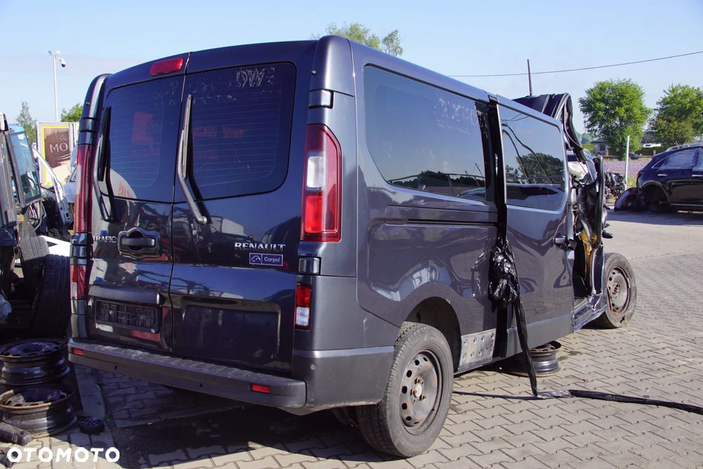 Auto na części - Renault Trafic III Lift 2.0 DCI 150 KM M9R714 PF6068 2021R Silnik Skrzynia Drzwi Klapa Zderzak Błotnik Lampa Lusterko Klamka Szyba Sterownik Moduł Czujnik Licznik Panel Kierownica - 6