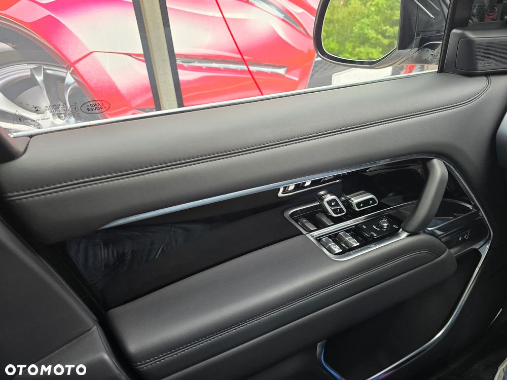 Land Rover Range Rover 4.4 V8 P530 mHEV HSE - 22