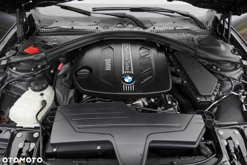 BMW Seria 3 318d DPF Edition Exclusive - 29