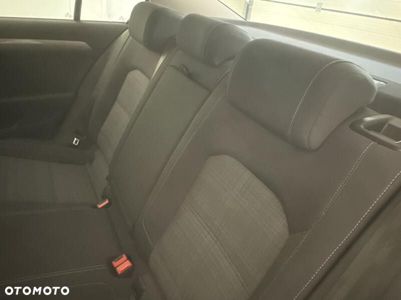 Volkswagen Passat 1.5 TSI EVO Business DSG - 20