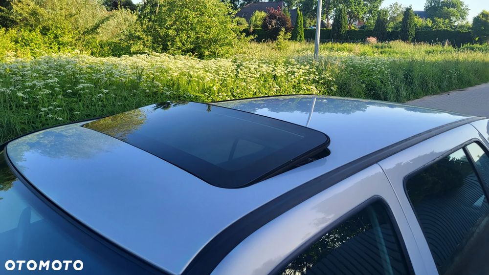 Volkswagen Golf - 23