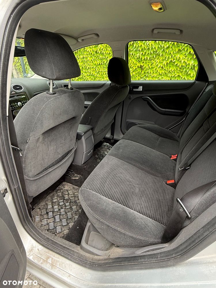 Ford Focus - 11