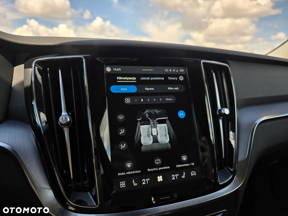 Volvo V60 B4 D Core - 23