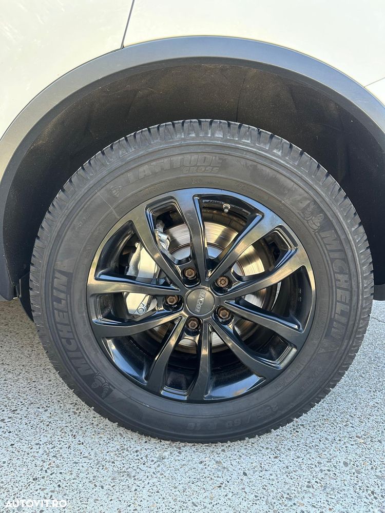 Volkswagen Touareg 3.0 V6 TDI SCR Blue Motion DPF Automatik - 17