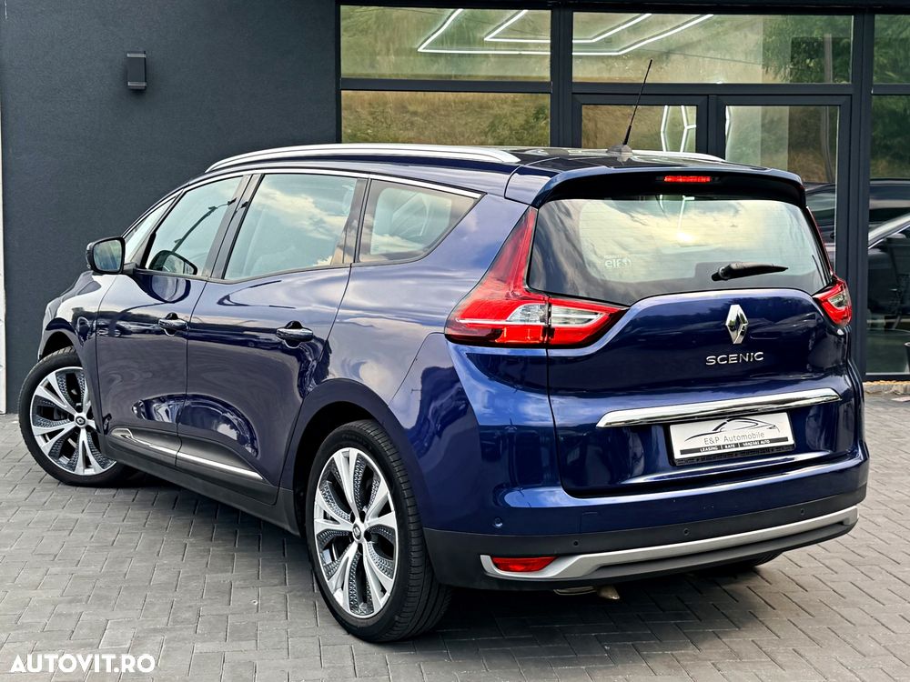 Renault Grand Scenic - 12