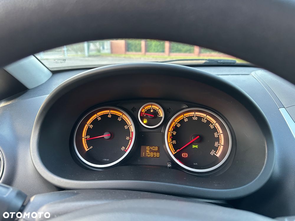 Opel Corsa 1.0 12V Cosmo - 25