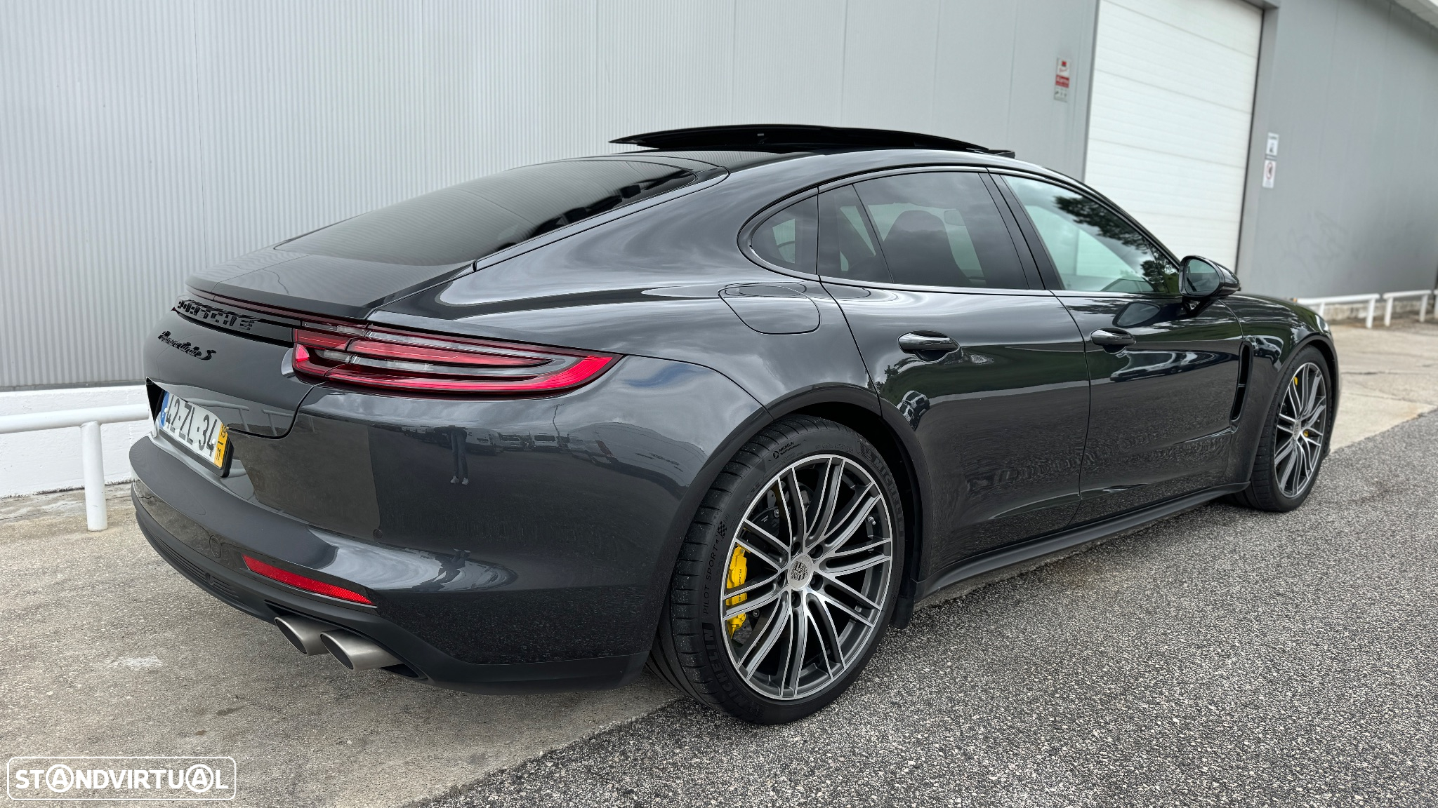 Porsche Panamera Turbo S E-Hybrid - 16