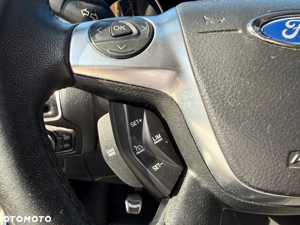 Ford Focus - 28