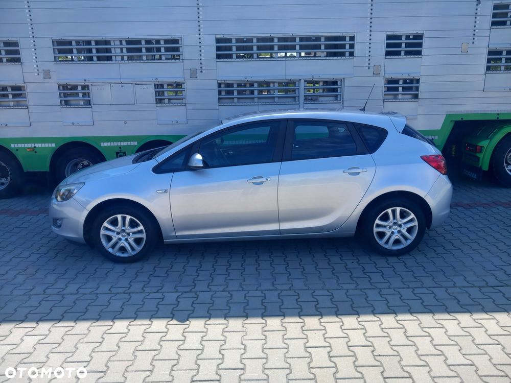 Opel Astra 1.4 T Sport - 19
