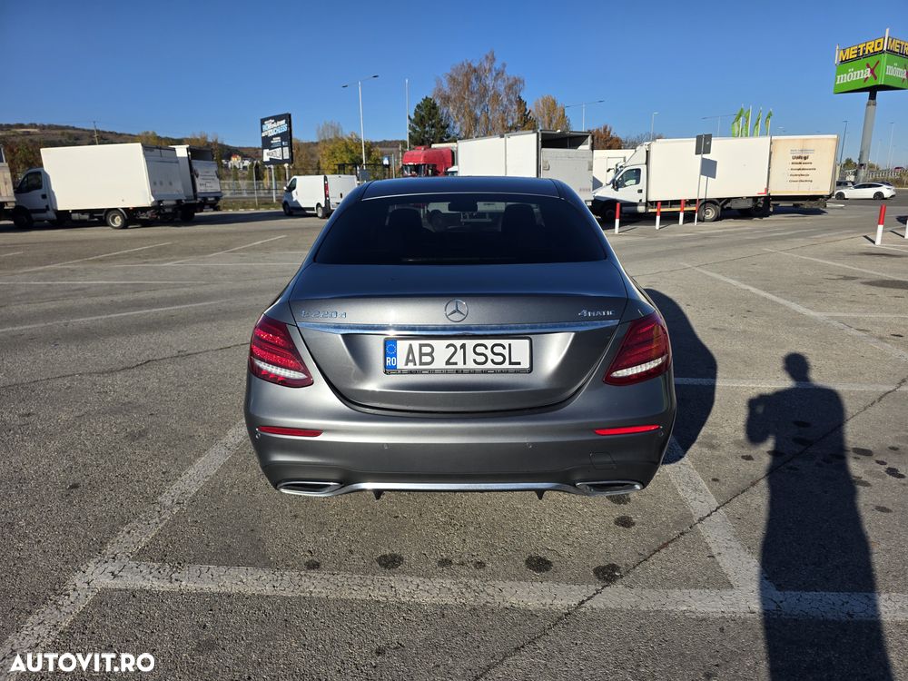 Mercedes-Benz E - 6