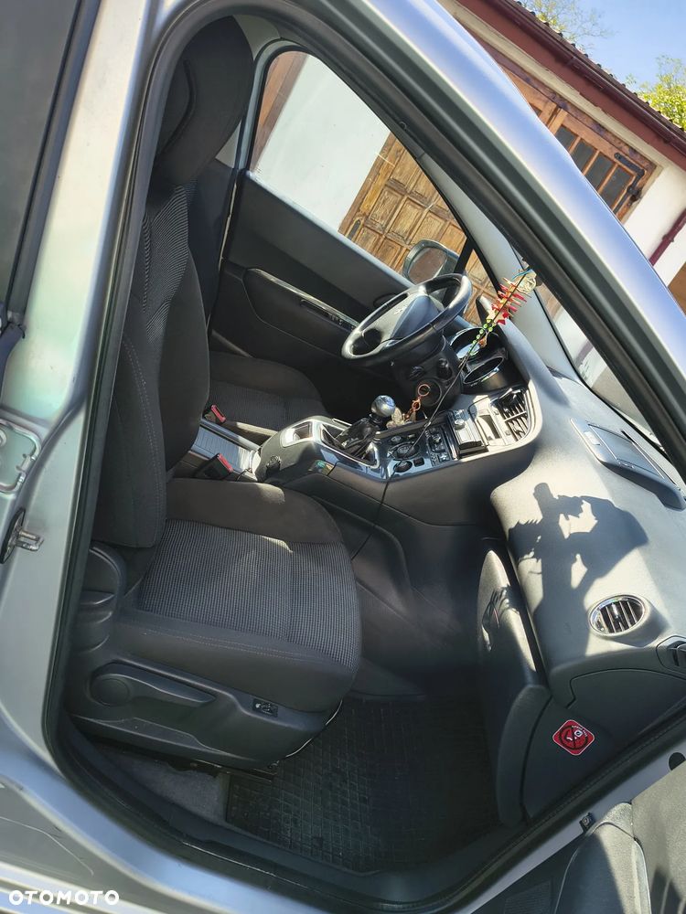 Peugeot 5008 2.0 HDi Family - 6