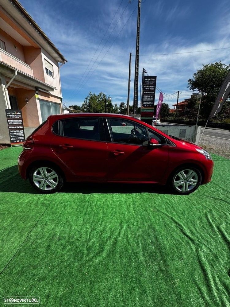 Peugeot 208 PureTech 82 Stop & Start Signature - 5