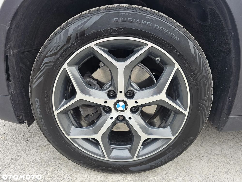 BMW X1 sDrive18d xLine - 15