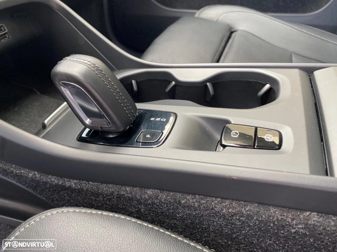 Volvo XC 40 2.0 D3 Momentum Plus Geartronic - 45