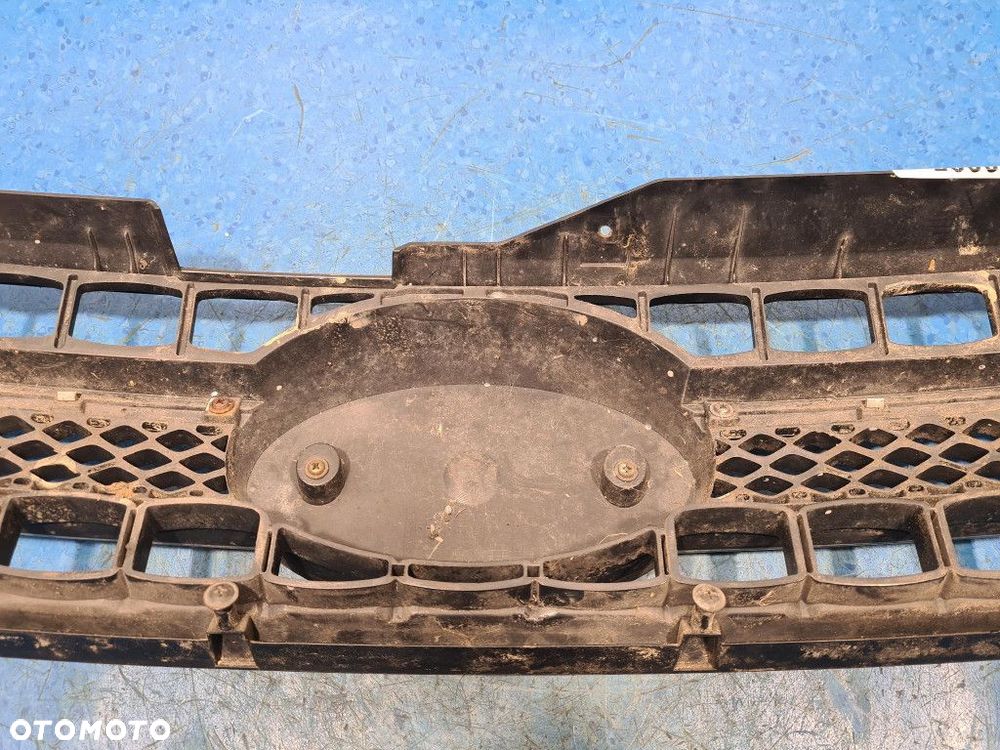 KIA SPORTAGE II LIFT ATRAPA / GRILL - 11