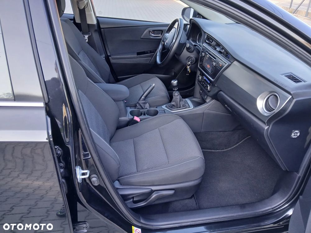 Toyota Auris 1.6 Valvematic Edition - 13