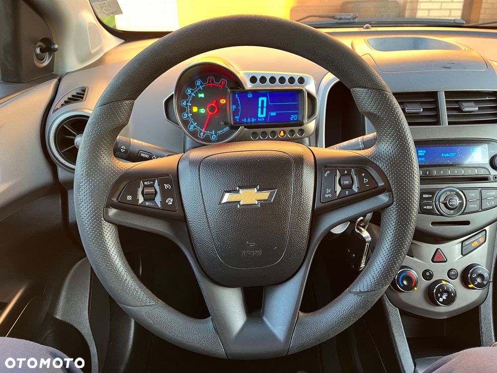 Chevrolet Aveo - 13