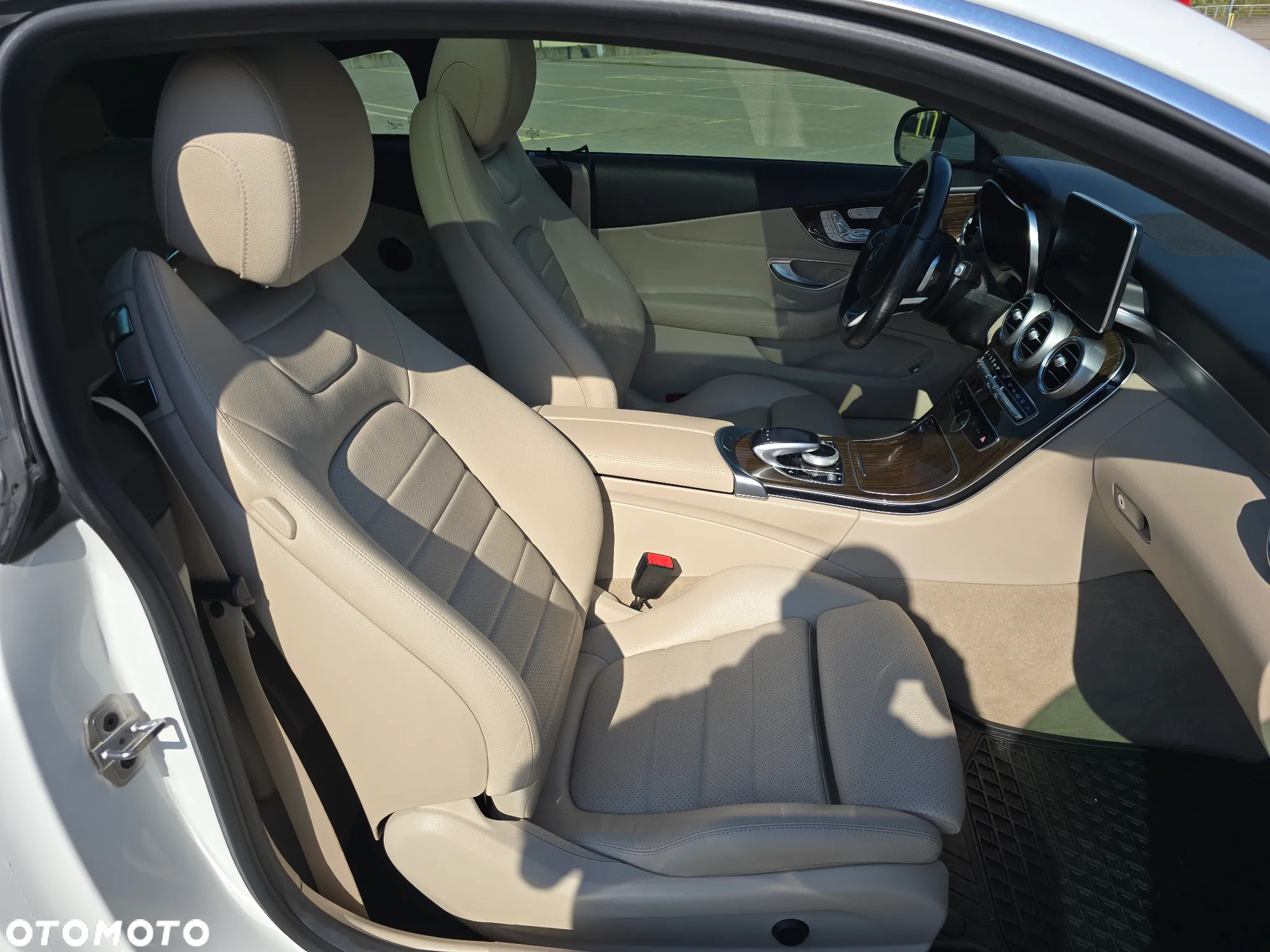 Mercedes-Benz Klasa C 300 Coupe 4Matic 9G-TRONIC - 19