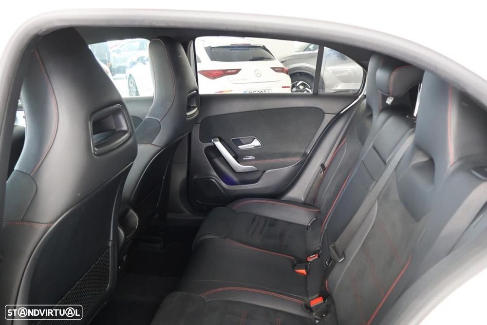 Mercedes-Benz A 250 e - 26