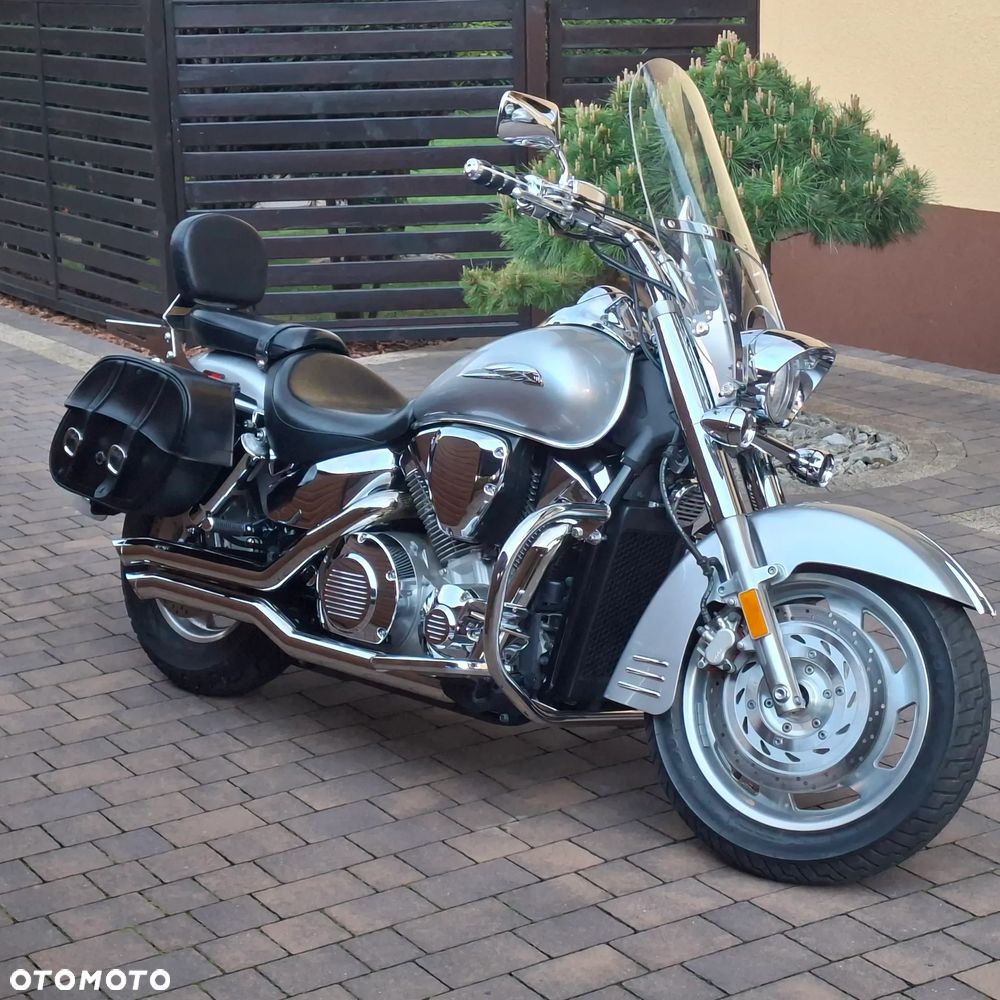 Honda VTX - 16