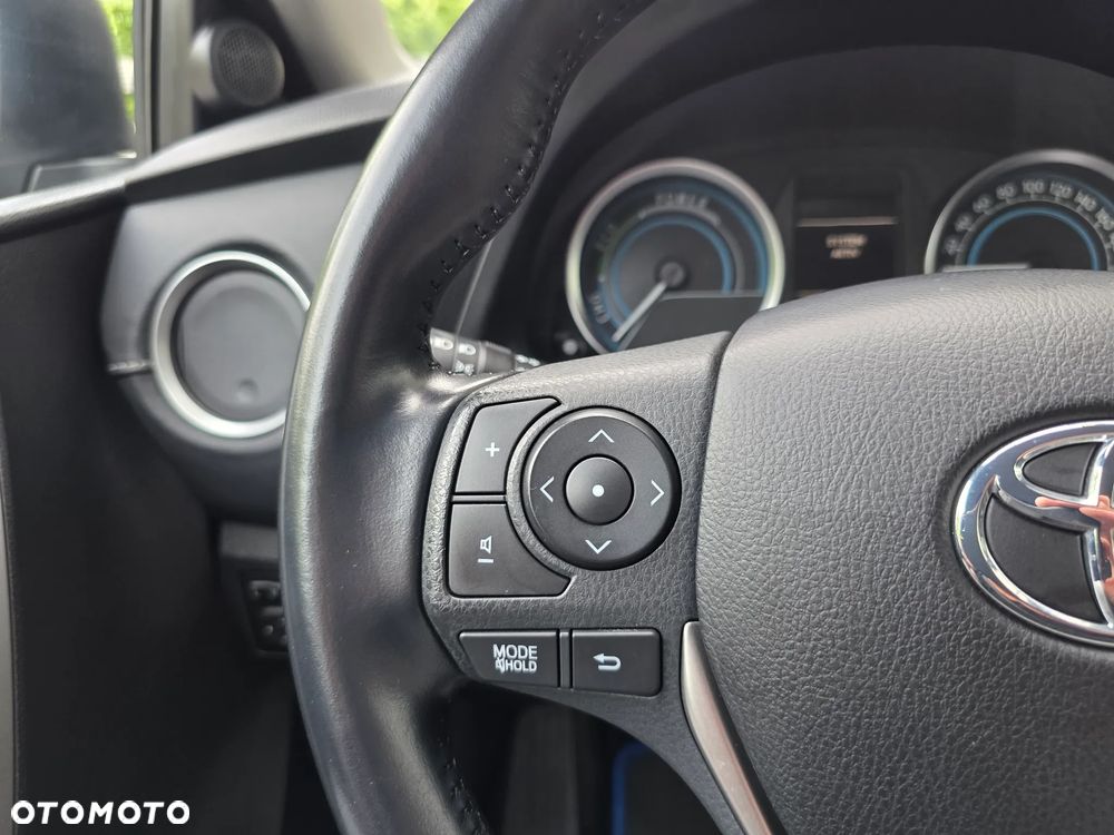 Toyota Auris - 29