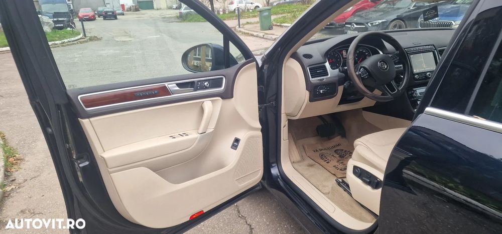 Volkswagen Touareg 3.0 V6 TDI SCR Blue Motion DPF Automatik Executive Edition - 14