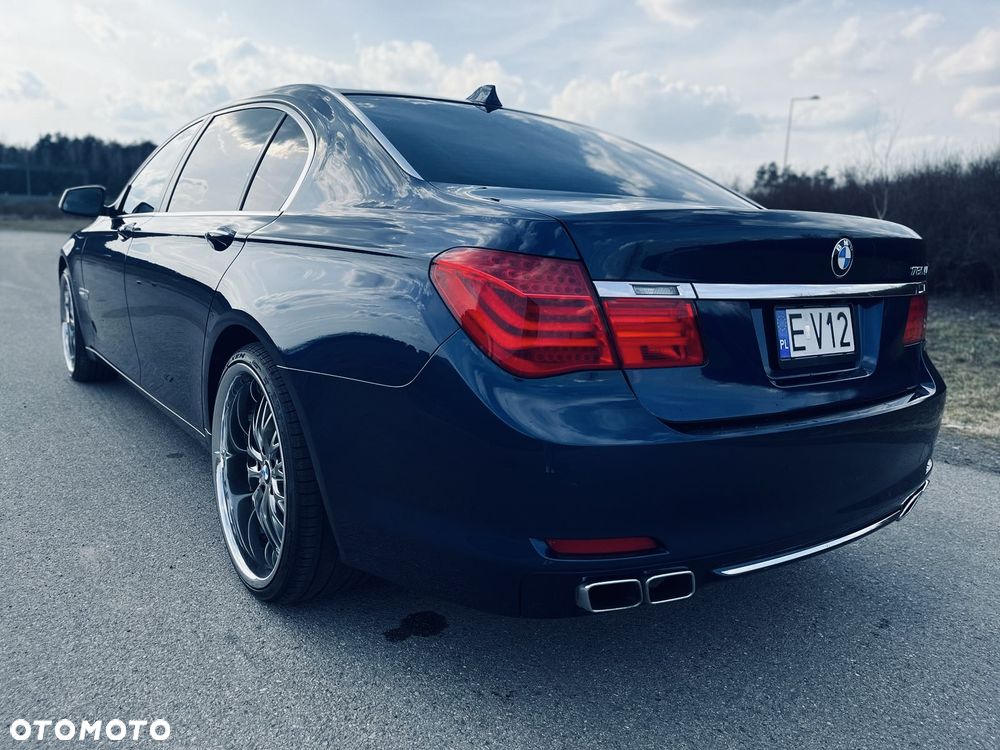BMW Seria 7 760Li - 12
