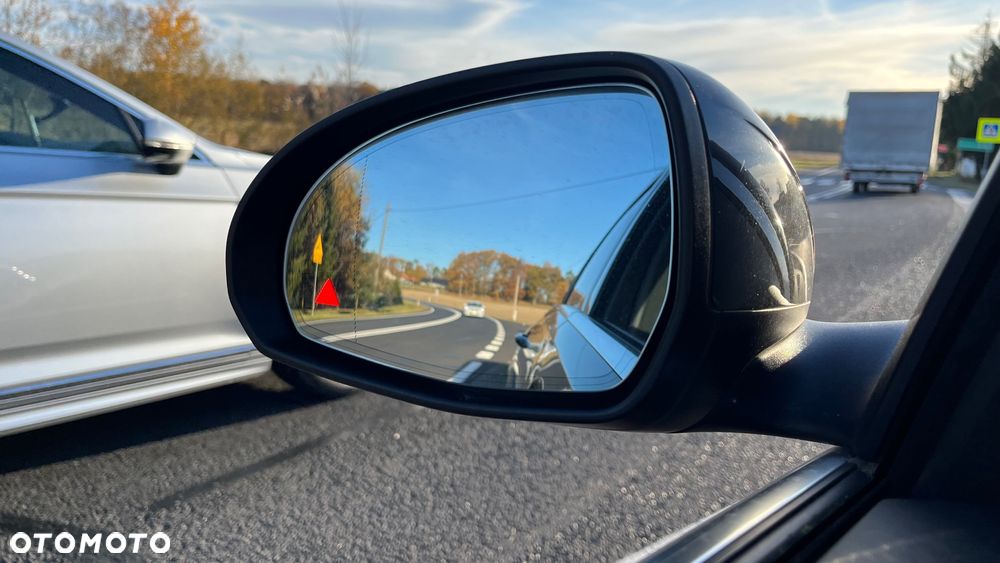 Mercedes-Benz Klasa C 220 d 9G-TRONIC AMG Line - 24