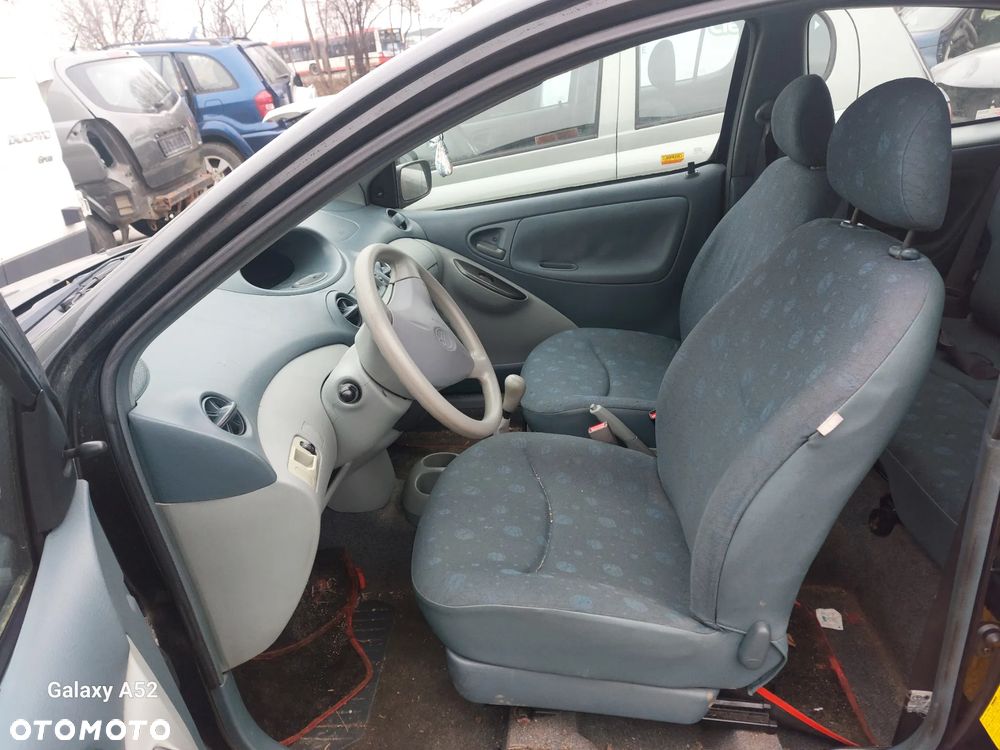 Maska TOYOTA YARIS I 1,0B. 02R. zderzak,lampy,drzwi,klapa...... - 7