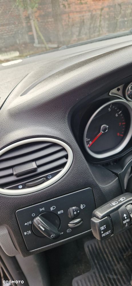 Ford Focus - 28